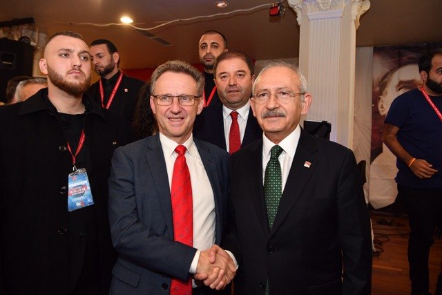 Kılıçdaroğlu, Avusturya’daki CHP'lilerle buluştu