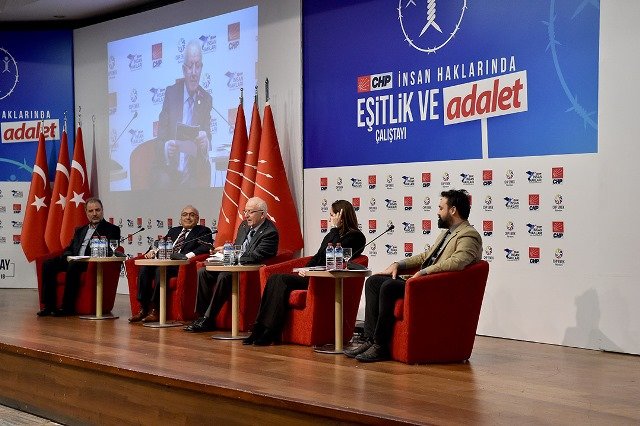 Kılıçdaroğlu ‘İnsan Haklarında Eşitlik ve Adalet Çalıştayı'na katıldı