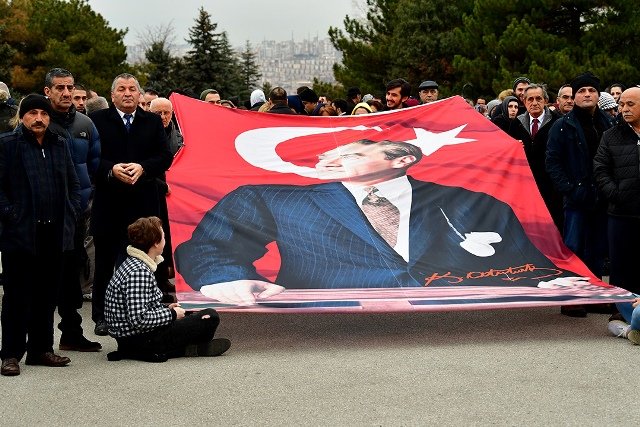 Kılıçdaroğlu, Anıtkabir'de İsmet İnönü'yü anma törenine katıldı