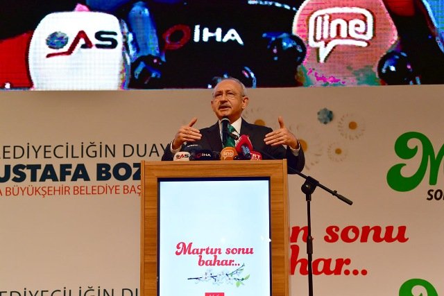 Kılıçdaroğlu, CHP Bursa Büyükşehir Belediye Başkan Adayı Mustafa Bozbey’in tanıtım toplantısına katıldı