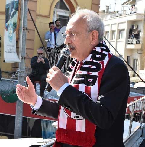 Kılıçdaroğlu, Manisa'da halkla buluştu