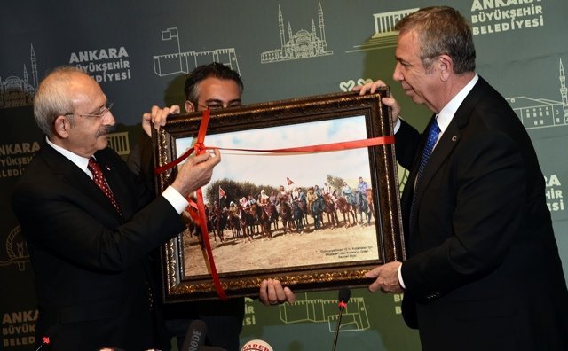 CHP Genel Başkanı Kemal Kılıçdaroğlu, Ankara Büyükşehir Belediye Başkanı Mansur Yavaş’ı ziyaret etti