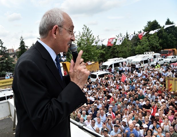 Kılıçdaroğlu, İstanbul Kağıthane'de vatandaşlarla buluştu