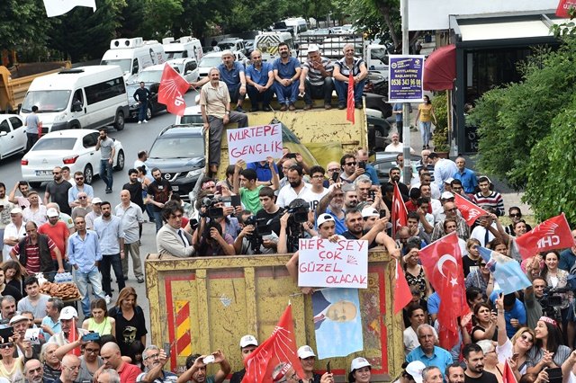 Kılıçdaroğlu, İstanbul Kağıthane'de vatandaşlarla buluştu