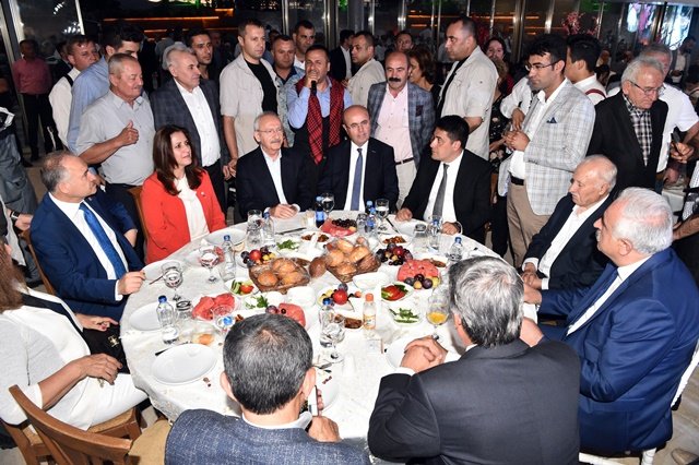 Kılıçdaroğlu, Kırşehir Milletvekili Metin İlhan’ın oğlu Mustafa Batu İlhan’ın sünnet törenine katıldı