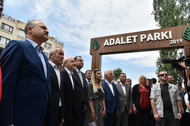 Kılıçdaroğlu,Çankaya Belediyesi tarafından yapılan Adalet Parkı açılış töreninde konuştu