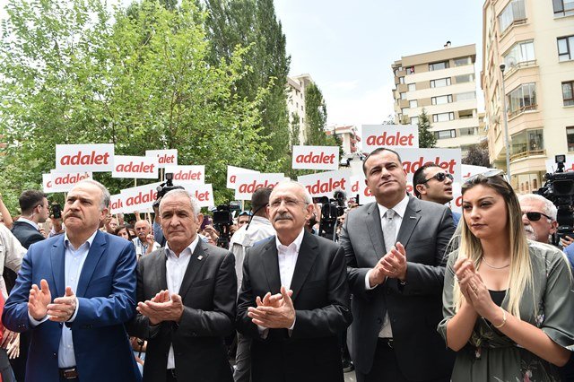 Kılıçdaroğlu,Çankaya Belediyesi tarafından yapılan Adalet Parkı açılış töreninde konuştu