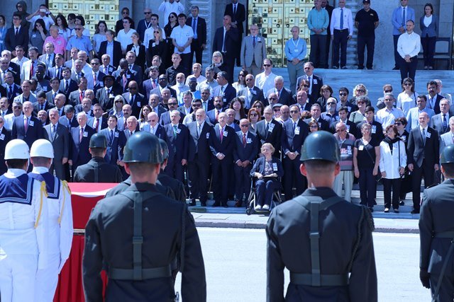 Kılıçdaroğlu, Ahmet Ferruh Bozbeyli'nin cenaze törenine katıldı