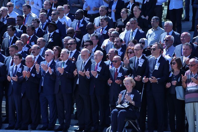 Kılıçdaroğlu, Ahmet Ferruh Bozbeyli'nin cenaze törenine katıldı