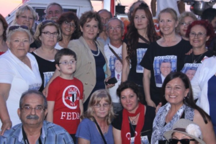 Güler Gezi Parkı’na destek eyleminde, Gündoğdu Meydanı’nda…