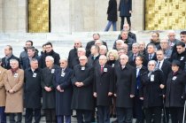 Kılıçdaroğlu, eski Devlet Bakanı Lütfü Doğan'ın cenaze törenine katıldı