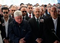 Kılıçdaroğlu, uçak kazasında hayatını kaybeden Mina Başaran ve arkadaşlarının cenaze törenine katıldı