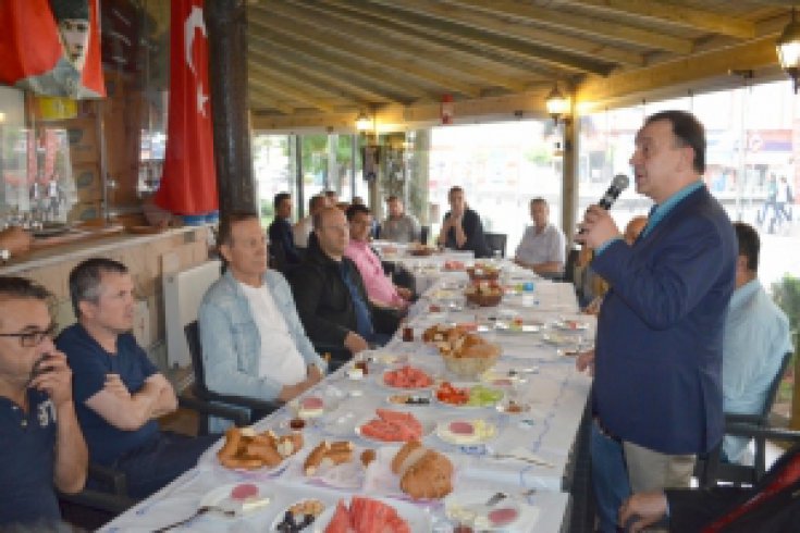 Atatürk Caddesi tek yön oluyor