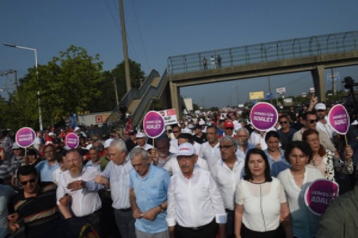 İzmit'e ulaşan Adalet Yürüyüşü'nün 19. gününden kareler