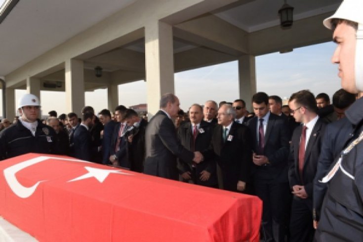 Kılıçdaroğlu, şehidin cenazesine katıldı