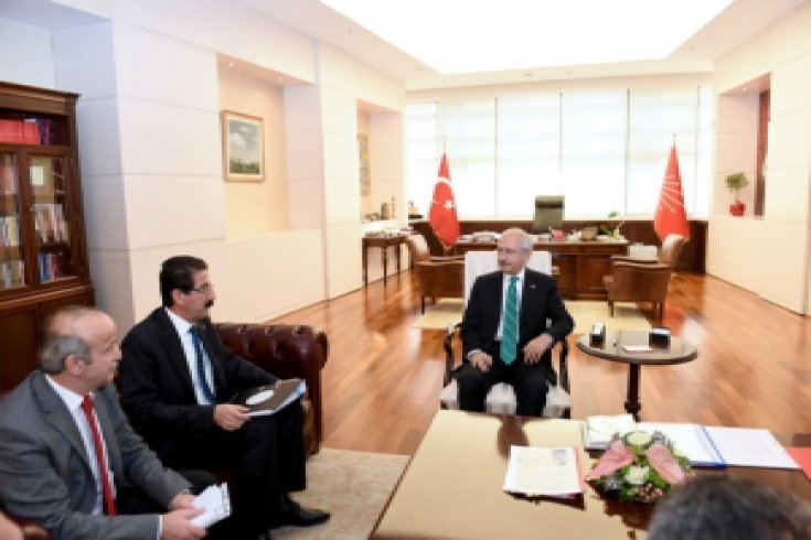 KESK Genel Başkanı Lami Özgen, Kılıçdaroğlu'nu ziyaret etti