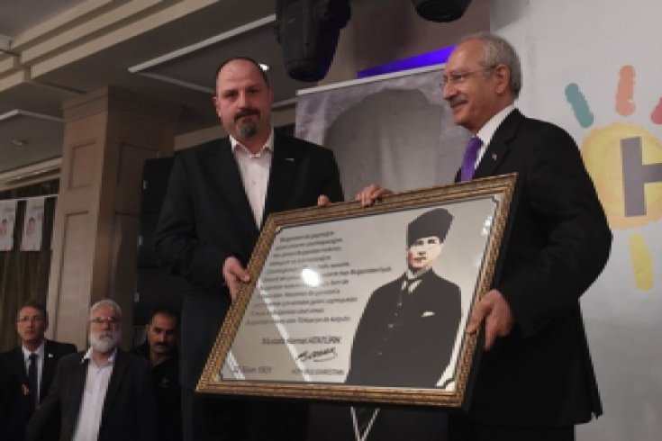 Kılıçdaroğlu, Bursa'da Rumeli Balkan göçmenleri dernek ve federasyon temsilcileriyle buluştu