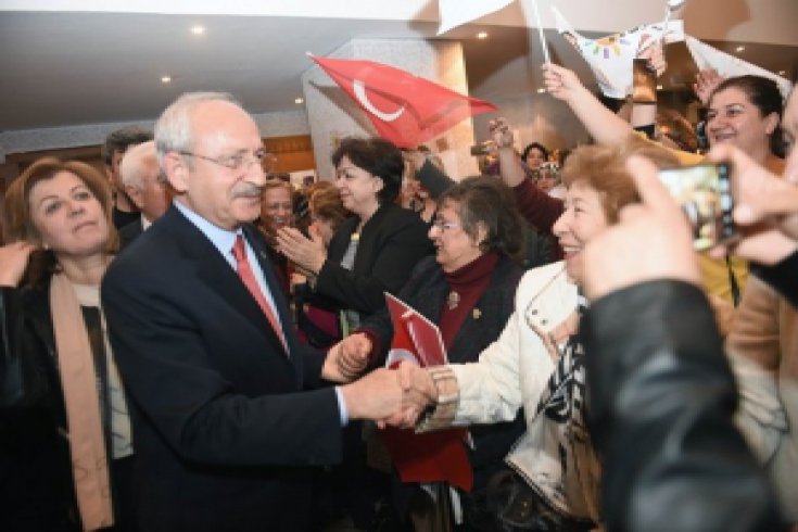 Kılıçdaroğlu, Gaziantep'te kadın örgütlerinin temsilcileriyle buluştu