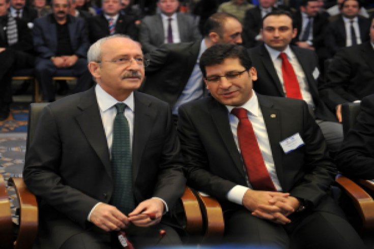 Kılıçdaroğlu İstanbul'da Uluslarası sempozyuma katıldı