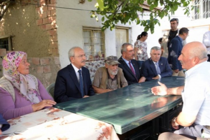 Kılıçdaroğlu'ndan şehit Muzaffer Tufaner'in ailesine taziye ziyareti