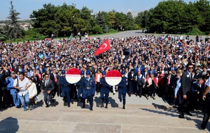 CHP heyetinden Anıtkabir'e '95. yıl' ziyareti