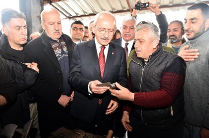 Kılıçdaroğlu, Antakya'da demirci esnafını ziyaret etti