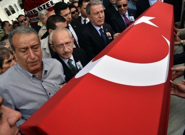 Kılıçdaroğlu, gazeteci Taki Doğan’ın cenaze törenine katıldı