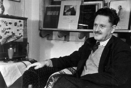 Nazım Hikmet Ran Sesinden Memleketim ve Ben bir ceviz ağaçıyım