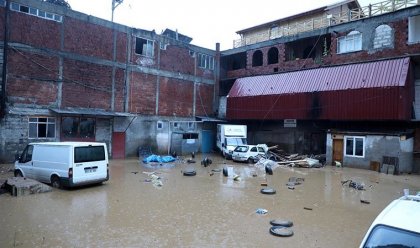Rize Çayeli'nde sel felaketi: 2 kişi hayatını kaybetti
