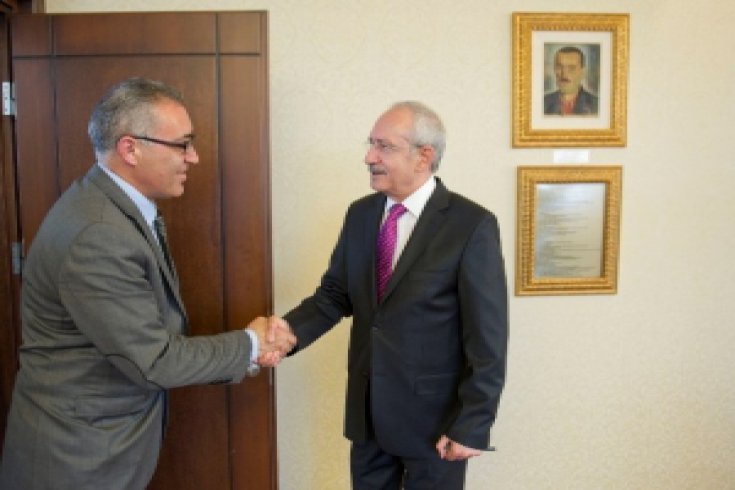 Alevi Kültür Dernekleri Başkanı Doğan Demir CHP Lideri Kemal Kılıçdaroğlu’nu ziyaret etti.