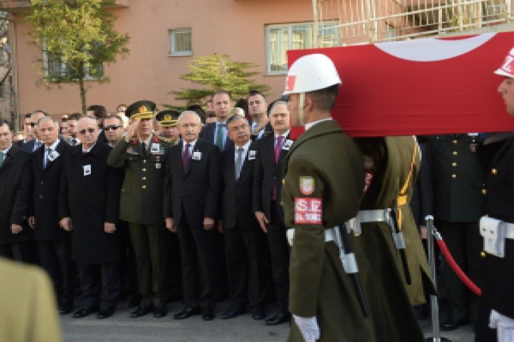 CHP Lideri Kılıçdaroğlu, Şehit Astsubay Uygun'un cenaze töreni Fotoğraf galerisi