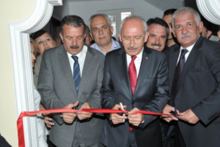 Giresun'un Espiye İlçesi CHP Örgütünün yeni binasını hizmete açtı
