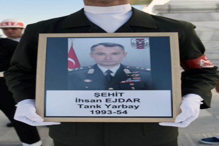 Kılıçdaroğlu, Şehit Yarbay İhsan Ejdar'in cenaze törenine katıldı