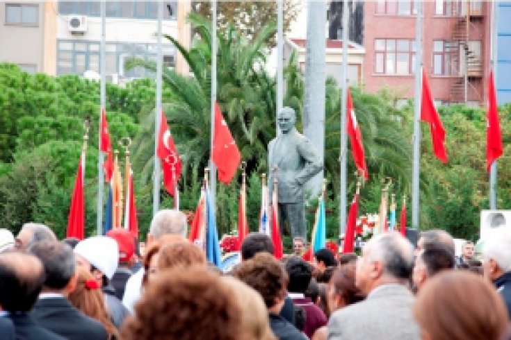 Kartal Ata'sını unutmadı