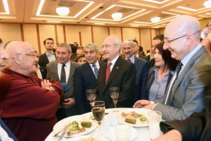 Kılıçdaroğlu, 'Gönüllü Avukatların' düzenlediği resepsiyona katıldı