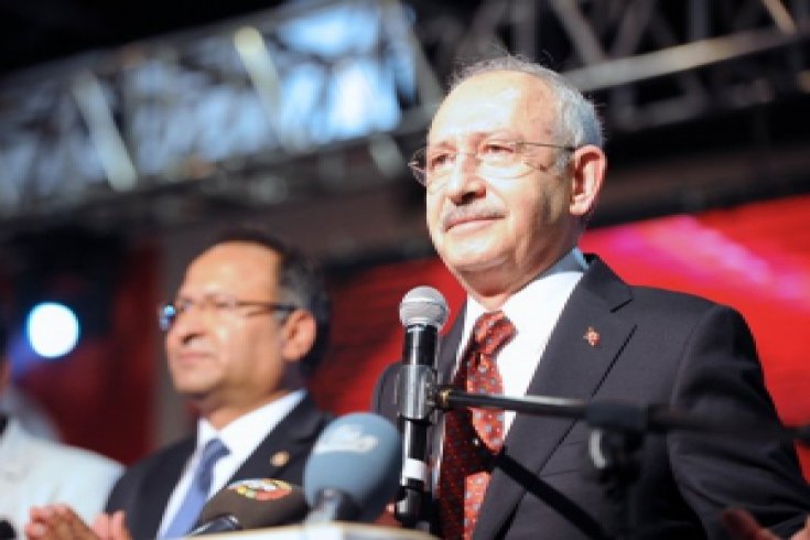 Kılıçdaroğlu, İzmir'de Roman dernek temsilcileriyle buluştu