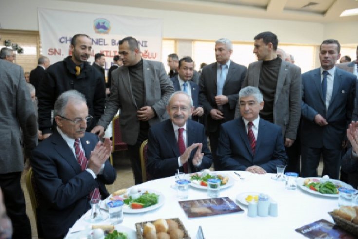 Kılıçdaroğlu, Karadenizlilerle Kahvaltıda Buluştu