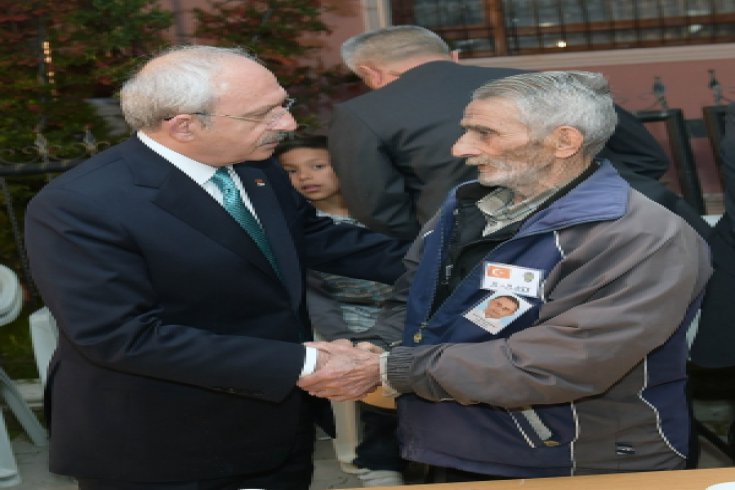 Kılıçdaroğlu'dan şehit polis Yaşar Yavaş'ın ailesine taziye ziyareti