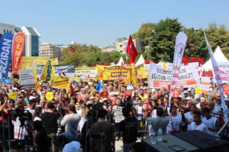 Laik ve bilimsel eğitim isteyenler Kartal'da buluştu