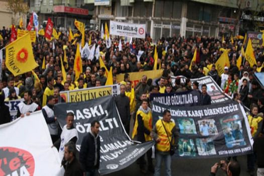 Urfa'da binler 'KESK'e dokunma' dedi