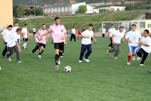 161 kişilik futbol maçı