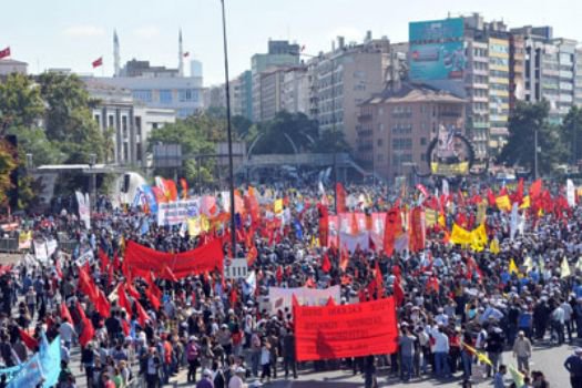 Ankara mitinginde 25 bin kişi yürüdü
