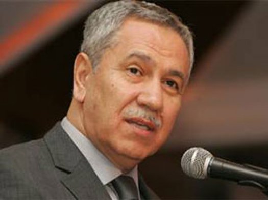 Arınç: Suriye'ye Askeri Müdahele Yok