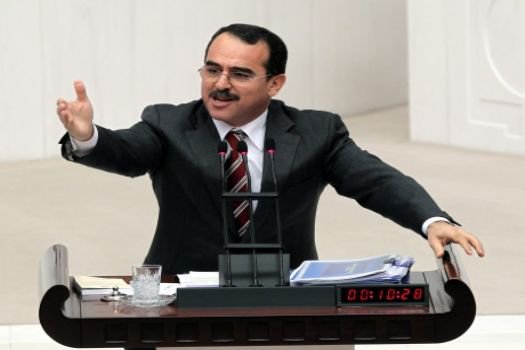 CHP, Adalat Bakanı hakkında gensoru verdi