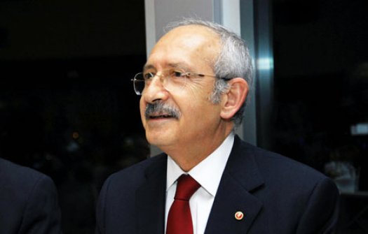 Kılıçdaroğlu'ndan Kartal'daki Depremzedelere Ziyaret