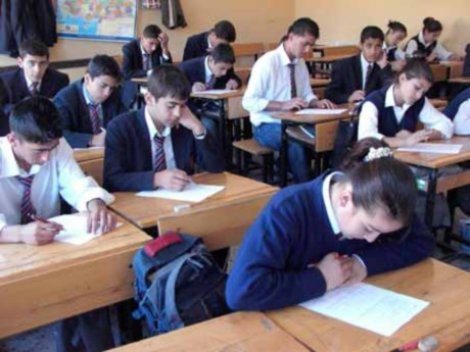 Lisede evliliğe izin çıkıyor