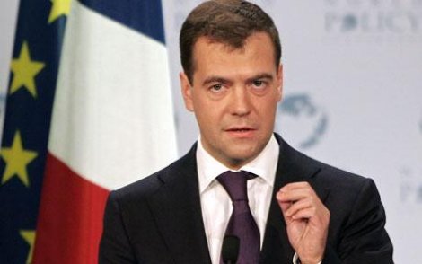 Medvedev: Operasyona karşıyız