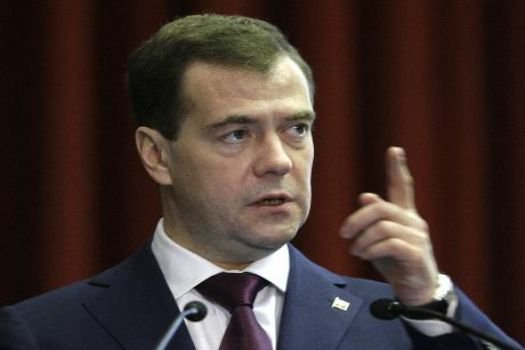 Medvedev'den Almanya'ya vize çağrısı