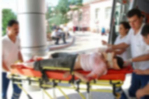 Öğrenci servisi kaza yaptı: 9 yaralı