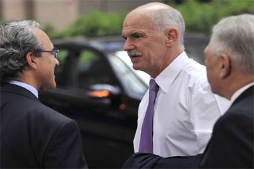 Papandreu partisinde liderliği bırakıyor